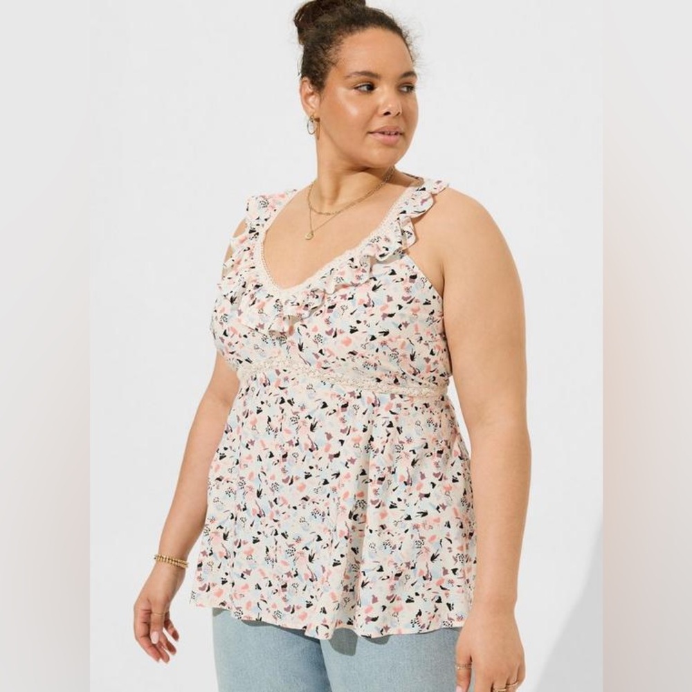 NWT Torrid washable challis ruffle V-neck sleeveless top